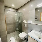 Mikes Deluxe Apartment Balatonfured