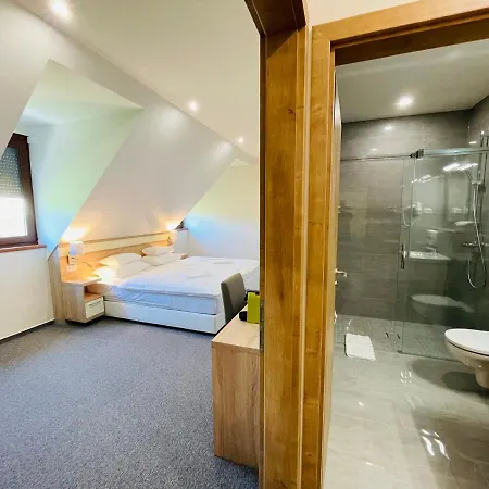 Apartment Mikes Deluxe Balatonfured