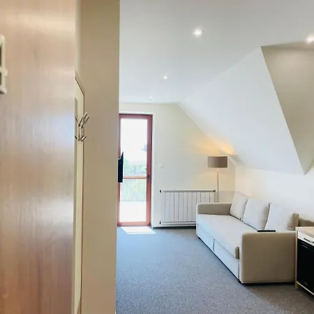 Mikes Deluxe Apartment