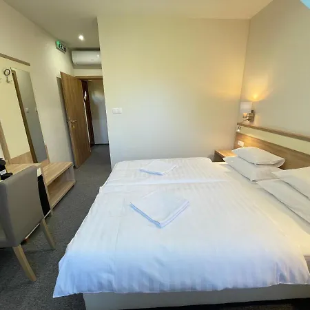 Mikes Deluxe Apartment Balatonfured