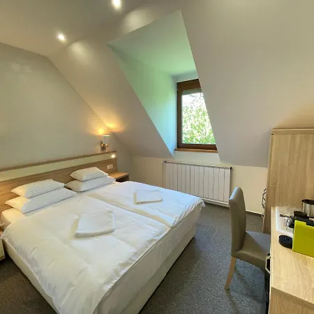 Mikes Deluxe Lägenhet *