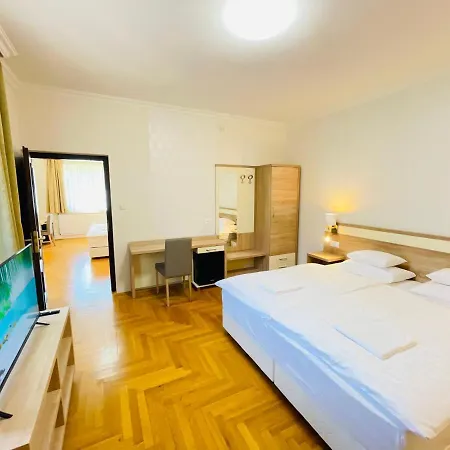 Apartment Mikes Deluxe Balatonfured