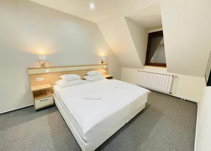 Apartment Mikes Deluxe Balatonfured