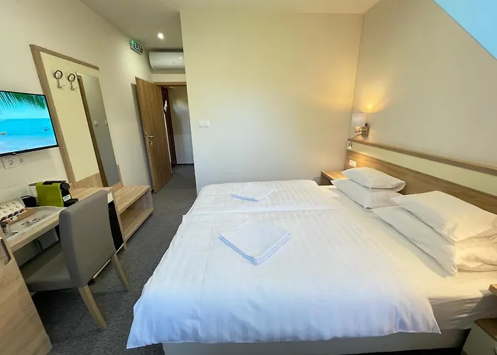 Mikes Deluxe Apartment Balatonfured