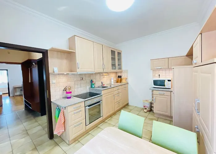 Mikes Deluxe Apartment Balatonfured